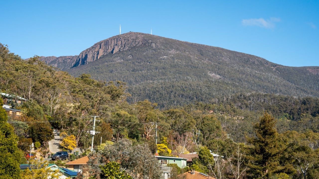 https://possability.com.au/wp-content/uploads/2025/07/Fern-Lodge_view-to-mountain-web.jpg