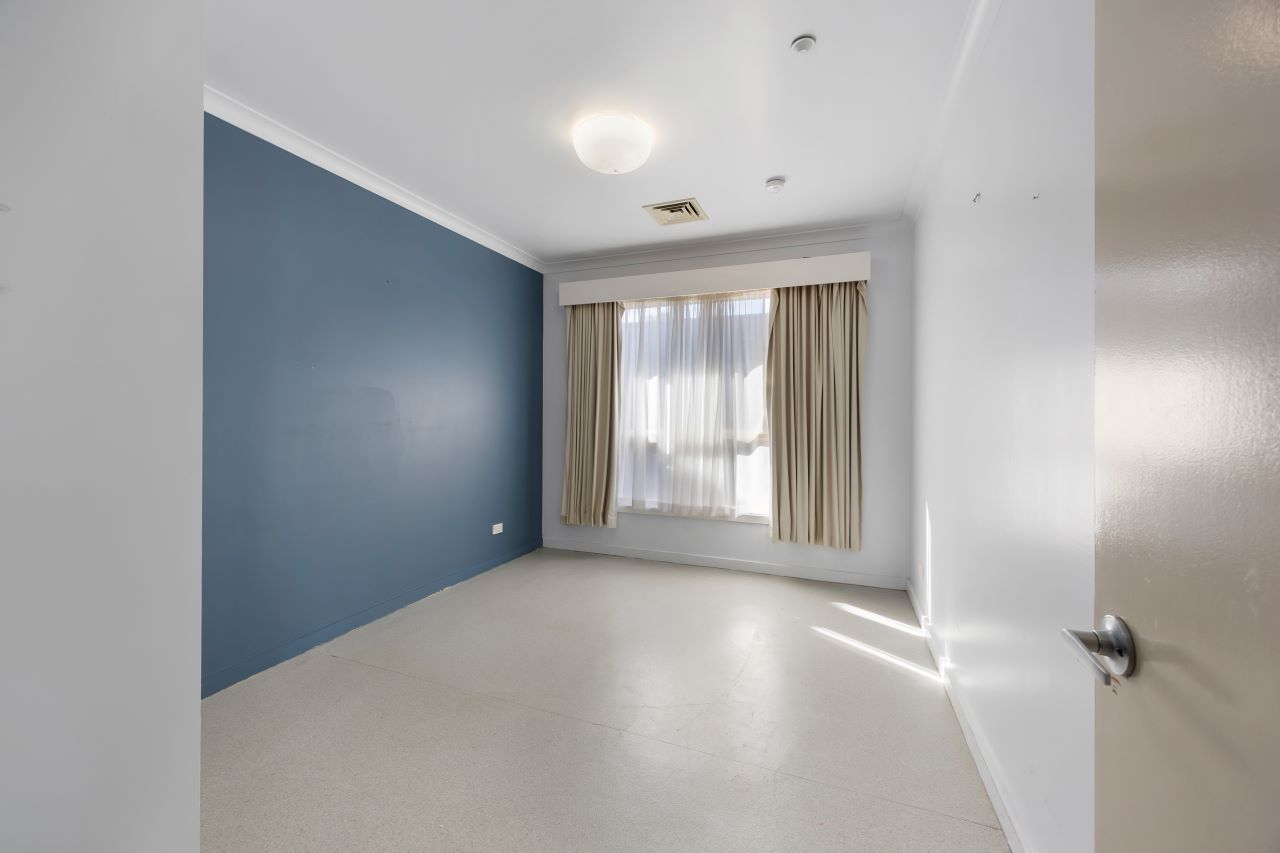 https://possability.com.au/wp-content/uploads/2025/09/Lorikeet_Walker-St-Stawell_bedroom-sm.jpg