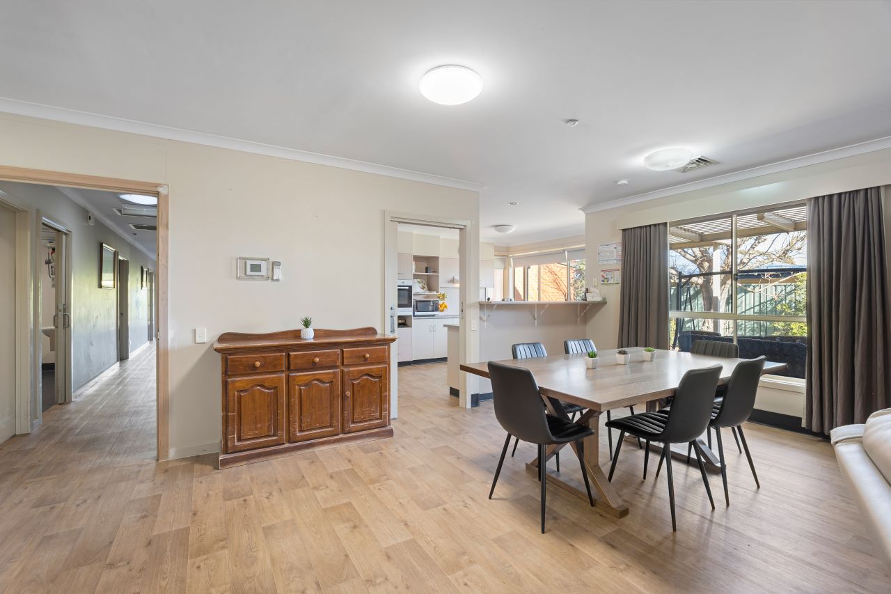 https://possability.com.au/wp-content/uploads/2025/09/Lorikeet_Walker-St-Stawell_dining-sm.jpg